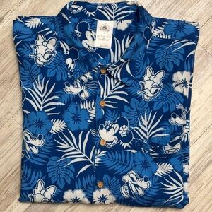 Disney Mickey and Friends Blue Hibiscus Hawaiian Aloha Shirt Resort Mens XL